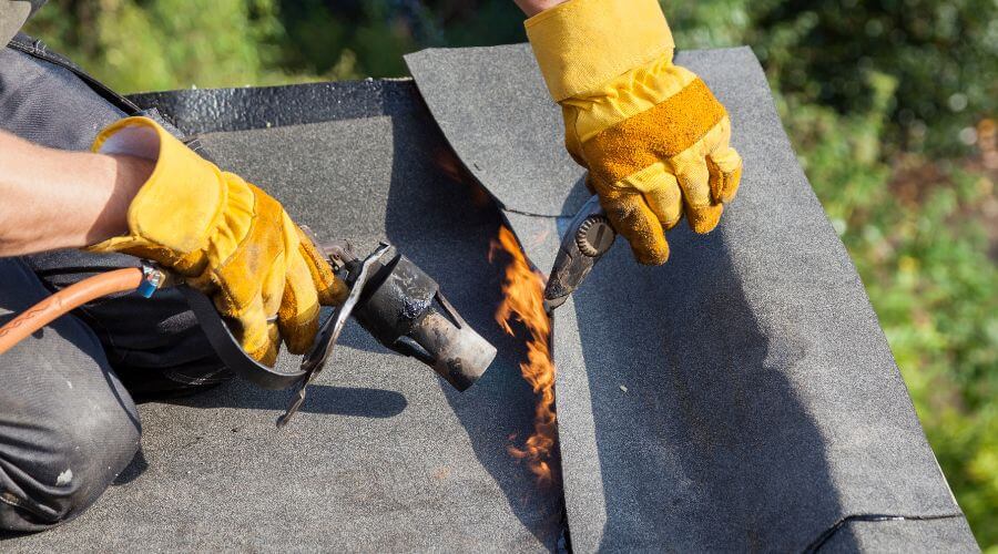 Expert top industrial roofings services in Gays, IL